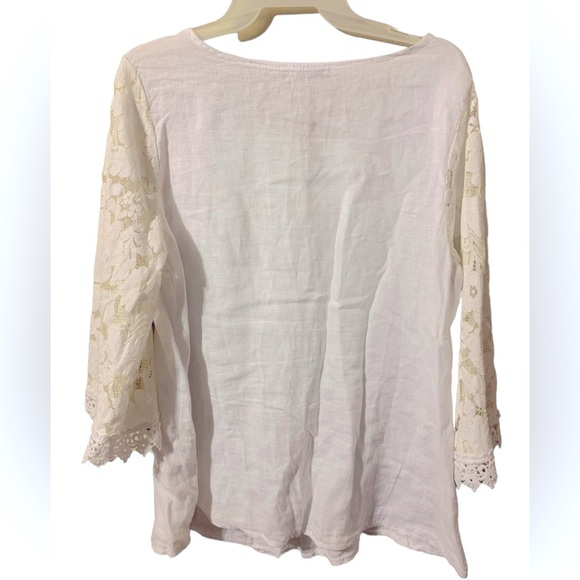 White crochet lace long sleeve top - Picture 2 of 3